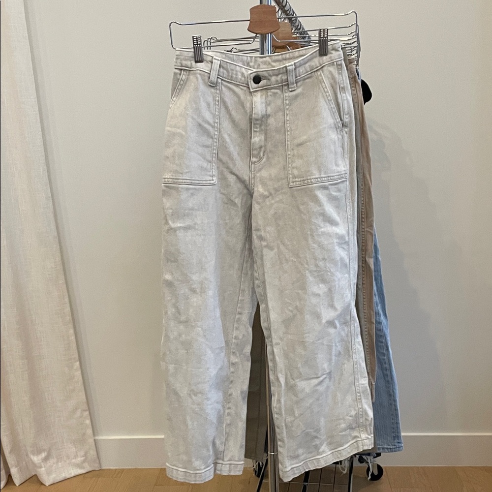 Universal Thread Gray Denim Jeans
